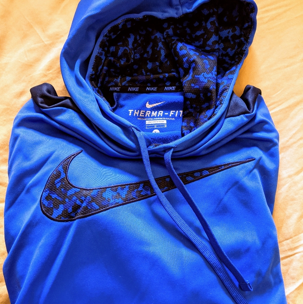 Nike therma-fit hoodie